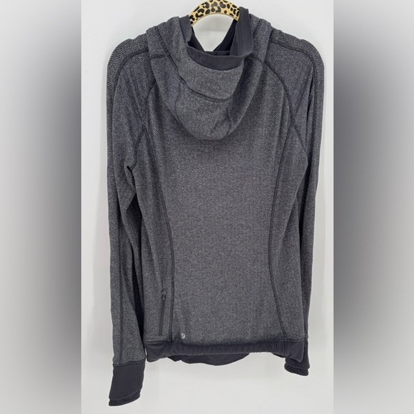 Lululemon Think Fast Pullover Hoodie - Picture 7 of 16